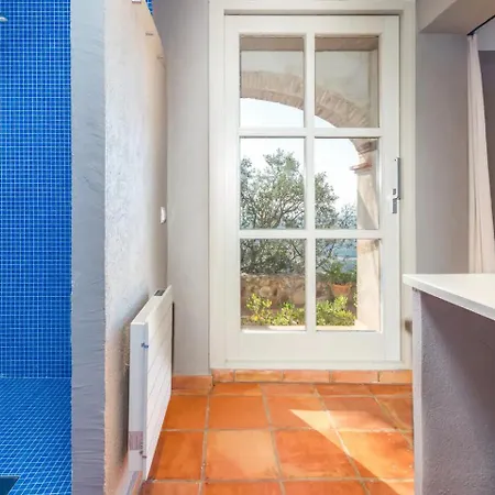 فيلة Mas Nou 476