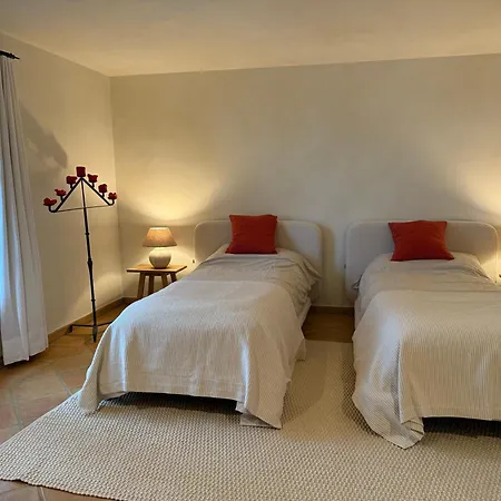 Mas Nou 476 فيلة